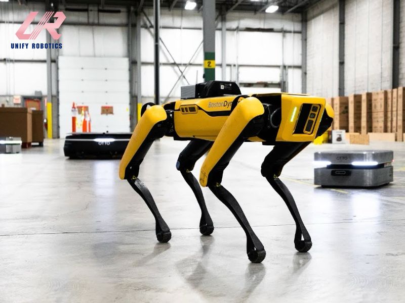 Robot làm việc liên tục, giám sát nơi nguy hiểm